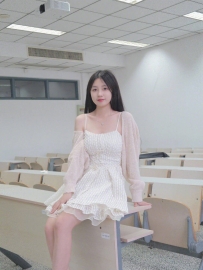 🌈🌈新竹 竹北 香山  溫寧 159cm C+奶 18歲 40kg