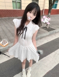 可愛甜妹  小小 152.B.42kg.18歲  #臉蛋稚嫩 皮膚白皙