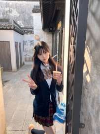 #高雄 小芯 157cm.45kg.B奶.19歲 元氣飽滿皮膚細膩