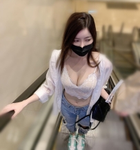 小凡 162cm D奶 25歲  純大奶妹 不抽煙 無刺青