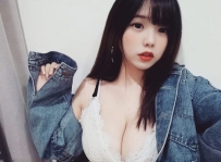 #臺中  蘋果  160cm.G奶.49kg.24歲  童顏巨乳白皙粉嫩身材幫你打奶炮~