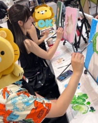 春春 162cmC奶22歲  她的笑容就像蜜糖 甜美而誘人