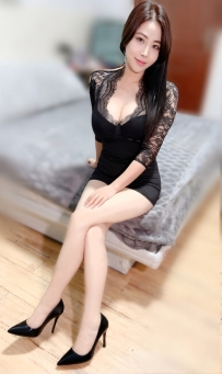 美玲 159cm．50kg．D杯．36歲  #知性眼鏡老師 黑框眼鏡＋襯衫短裙