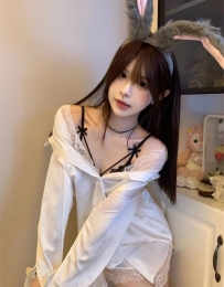 小嫻 165.C.47.23歲  #網美款正妹！氣質、反差、床上超可愛！