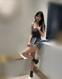 草莓 157.C.19歲.46kg  非常清純可愛高中學生蘿莉自拍