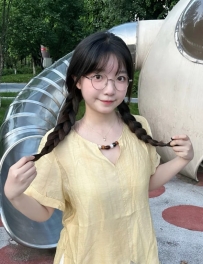 #七夕.特推正妹  【晴晴】：159cm 46kg A杯 18歲