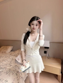 戀戀  162.46.C.22歲  #性愛高手喜歡主動 挑逗哥哥們的小龜龜