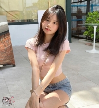 錢錢 157cm/Bcup/44kg/20歲  小隻馬 年輕 青春肉體