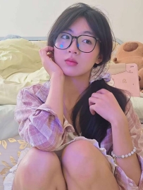 小隻  162  B   47kg 21歲  懂得少 會的少 需要開發和調教