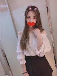 小布 160.45.C.22歲 奶茶店妹妹 妥妥的小情人氛圍
