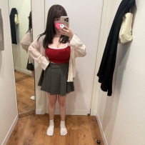 🎀 笑笑：155cm｜50kg｜E+奶｜24歲    👍 火辣巨乳小隻馬 小穴狂吸 幹到腿軟