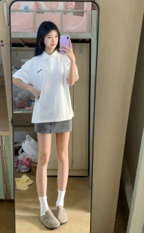 琪琪160.45.C.19歲     臉蛋精緻 臉蛋精緻 提供直播互动 舔吻全身