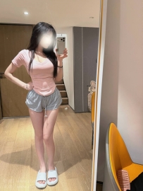 台北 l  知允 164cm.47kg.D.21歲 l 氣質長腿學生