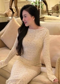 李梅 165.50.C.42歲     人妻，熟女，大奶玩物