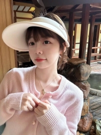 #台北可約  😐 12000  小諾 158 45kg C 20歲  #甜美可愛 小清新的模樣