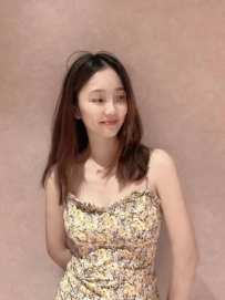 泡芙  167  47  C奶 24歲  皮膚白皙 性感誘人美腿