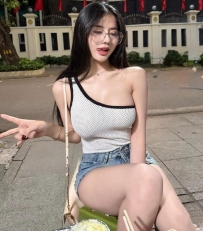 #臺南  御姐  米娜  167cm/D奶/24歲  狂野小女友的那種 會玩