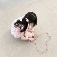 #高雄 安娜 155cm / 45kg / B奶 / 19歲 小小的身體只有155cm