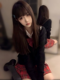🥹 莉莉 ：145m｜40kg｜B｜18歲  俏皮可愛 身姿嬌小柔軟 臉蛋甜美 肌膚雪白嫩滑