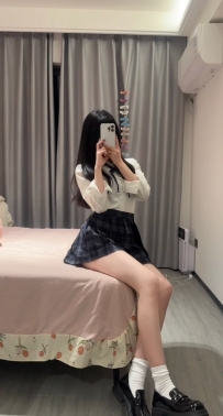 台南 l 艾莉 160.46.C+.23歲 l 精緻五官 天生麗質