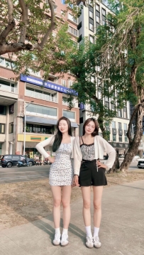 黑色 明明 165cmC奶22歲 白色 靚靚 165cmD奶23歲