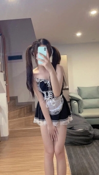 小涵 158.C.43.19歲 #台北可約 比較害羞 人很健談的