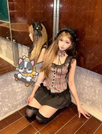 😍初音  24歲 | 162cm | 45kg |B罩杯