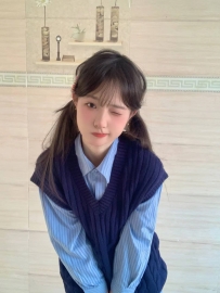 蛋蛋 158.45.C.18歲  #幼齒高中生 鮮嫩可口身體送給妳