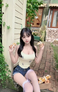 🌸 小北 160 D+ 48kg 22歲    大奶性欲很強耐幹穴緊