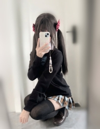 #幼齒小隻馬 戀戀 154.40kg・B奶・18歲