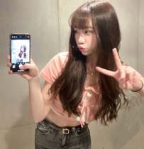 #高雄  小雯 155cm.B奶.39kg.20歲  超可愛大學新生 笑容甜到像顆小糖果！