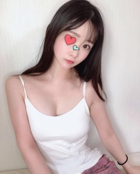 北北 163.D.45kg.21歲   看起來稚嫩童顏的 上圍豐滿配上水蛇腰