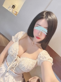 #臺北  💼 保險業務 · 芷涵  身材密碼：163 . 47 . E . 28  #業務風 #輕熟女