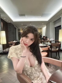 爆乳人妻  子涵身材密碼：165/E+/48/30歲