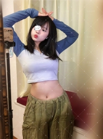 溪恩 158 C 45 19歲    我是鄰居眼中的乖乖妹妹  但  我是騷氣滿分的小野貓