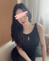 #台中  婉蓉 / 161cm / 49kg / D杯 / 33歲 豐潤美腿纖腰成熟女
