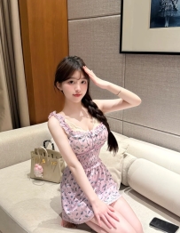 雅琳 162.E.47.21歲   葛格們心心念念的巨乳學生妹登場啦！