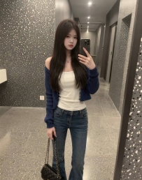 #台中私房菜  小米  164cm 48 C奶20歲