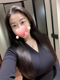 高雄 l 晴天 165.E.30.55kg l 高挑帶團女神，皮膚曬出健康蜜色