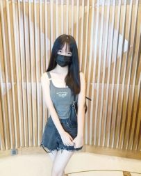 #高雄 童話155.40.C.19歲    #清純鄰家女孩  美乳嫩腿很吸睛  纖細的身材 十分有料