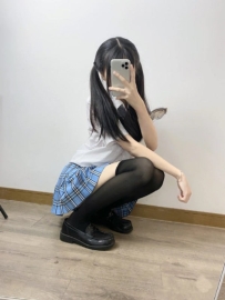 剛成年的妹妹    菲菲 155 42 B 18歲