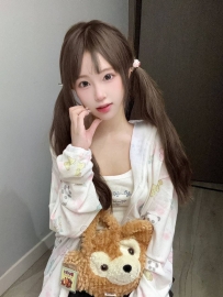 心琪 160/B/22歲  長相甜美 經驗豐富  床上淫蕩小騷貨
