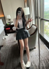 希恩  155.Ccup.43kg.20歲    🌟可愛的學生妹妹，