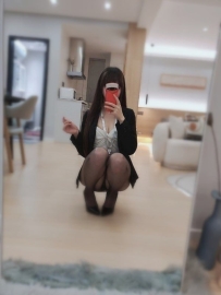 #臺北  秋業 165.48.C.26歲   性格活潑大方，常常有很多話題可以聊