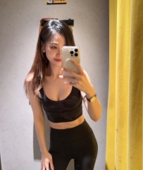 玲萱 165cm/47kg/C+cup/30歲   #氣質小女人 瑜伽老師上線