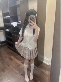 📍台北    #在校學生  小蘿莉  157cm.B奶.36kg.18歲