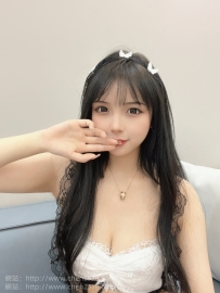 #台北 戀戀｜160｜48｜E｜24歲 身材線條火辣，特別會擺動