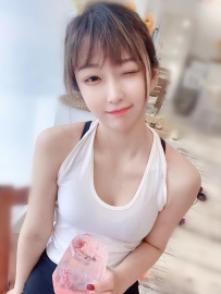 性格健談 主動熱情 很會玩    卡伊 163cm/46kg/D+cup/23歲