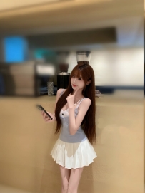 #高雄 林夕 163cm.C+奶.21歲  甜甜的笑容配上清新系外型