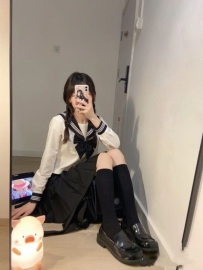 妍妍 160cm  45kg  C+ 20歲  學生妹 自己偷偷下海兼職外快
